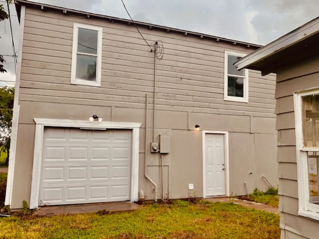 PROPERTY MANAGEMENT - 605 N AVE A (GARAGE APT), FREEPORT, TX 77541