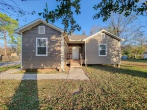 PROPERTY MANAGEMENT - 3201 AVENUE J P DAVIS AVENUE, BAY CITY, TX 77414
