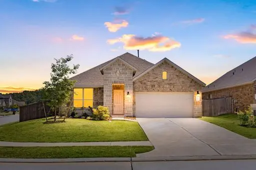 907 Youth Water Road, Montgomery, TX 77316 – Property Management