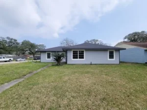 301 CYPRESS STREET, LAKE JACKSON, TX 77566