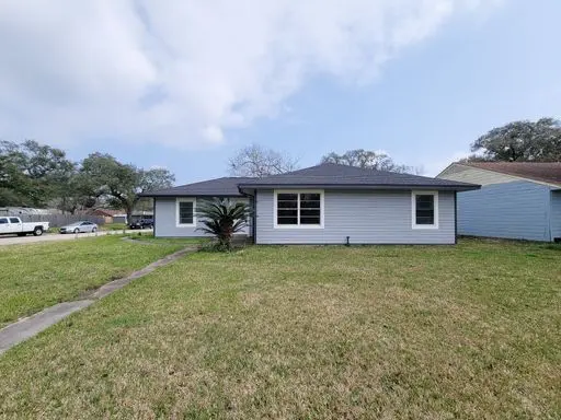 301 Cypress Street, Lake Jackson, TX 77566 – Property Management