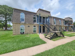 101 BROOKSIDE LANE - #32, SEALY, TX 77474