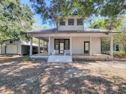 304 N WALNUT AVENUE, EAGLE LAKE, TX 77434 – Property Management
