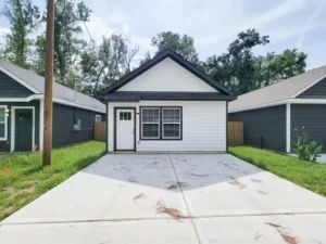11851 NELWOOD STREET, WILLIS, TX 77318